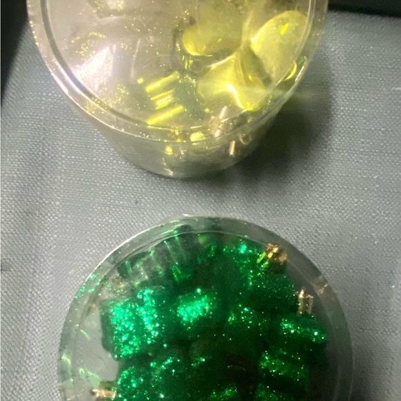 Nwt….Shamrock ornament….or table scatter - Picture 2 of 3